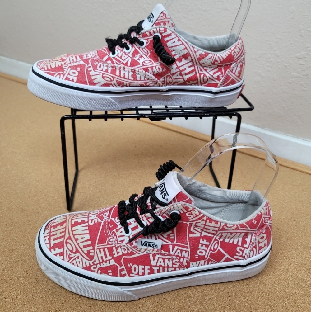 VANS Authentic youth Sneakers red white Size 2 youth Skateboard Shoes